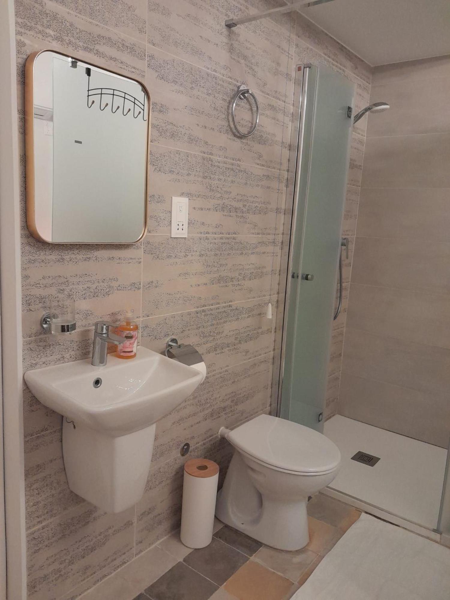 Charming Town House In Cospicua, Valperga Rooms Экстерьер фото